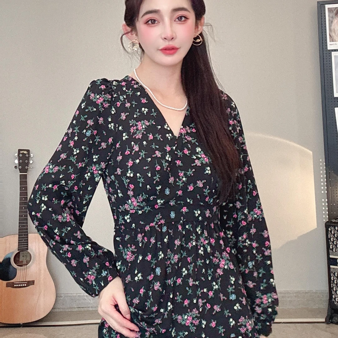 2025春夏季女生碎花设计感连衣裙 CCX7AB023080