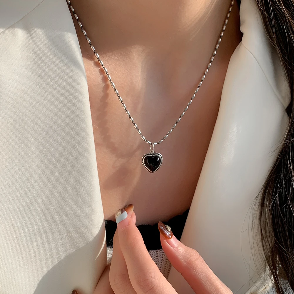 铜合金吊坠 复古感爱心项链女轻奢小众高级设计锁骨链ins冷淡风