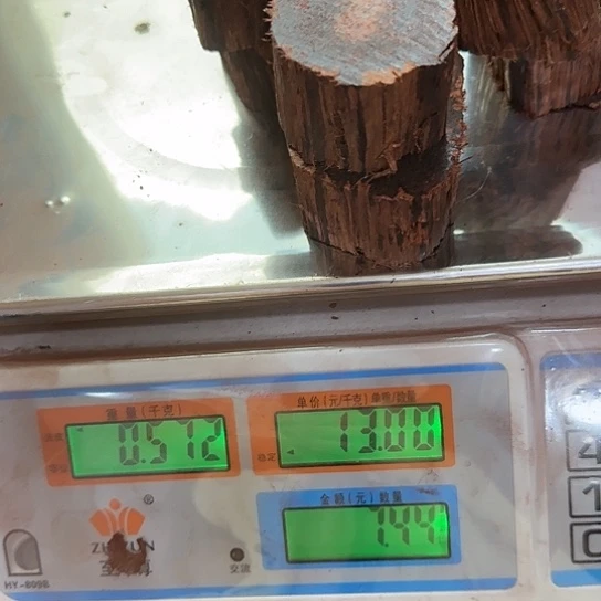 【闪购商品】木无*也降真香原料开料