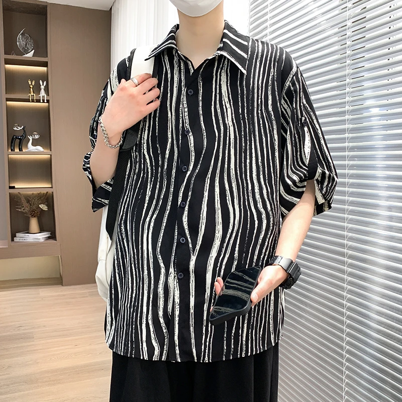 夏季薄款男士短袖条纹衬衫青年时尚百搭痞帅宽松休闲个性花衬衣男