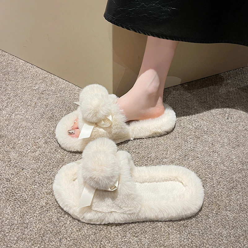 韩版网红时尚水钻一字毛毛球拖鞋女外穿2024新款秋冬舒适居家防滑