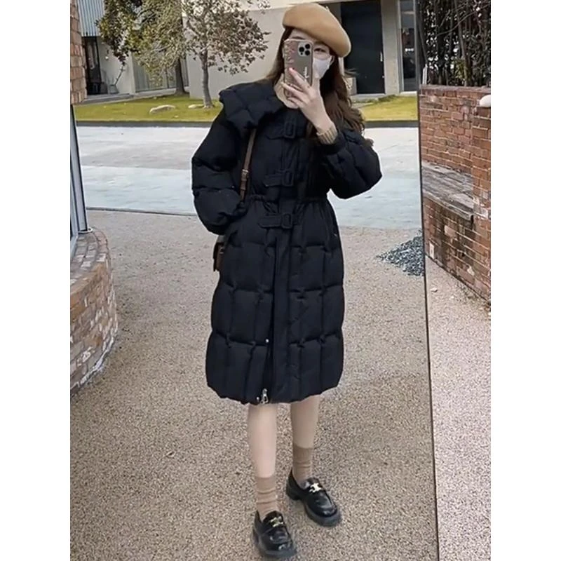 今年爆款羽绒服女2023年最新款娃娃领过膝长款时尚洋气收腰外套潮