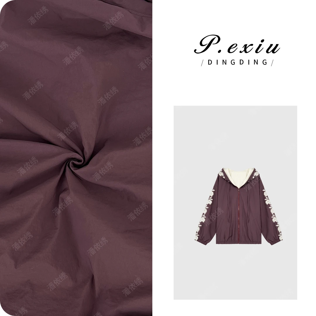 PanYiXiu/潘依绣【樱桃慕斯】韩版时髦花卉刺绣夹棉连帽外套W-62583