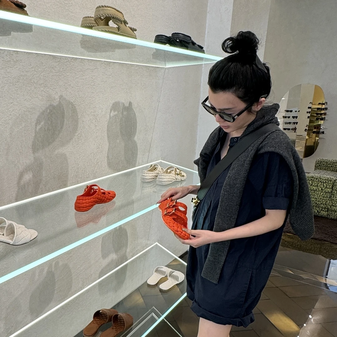 PanYiXiu/潘依绣气质小众设计工装风翻领排扣连体裤 W-62273