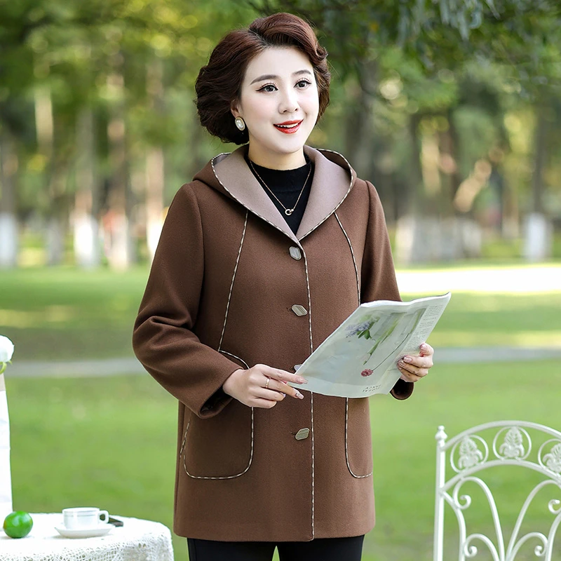 华太太女装女秋冬季新款宽松显瘦保暖妈妈装毛呢老人外套D0280