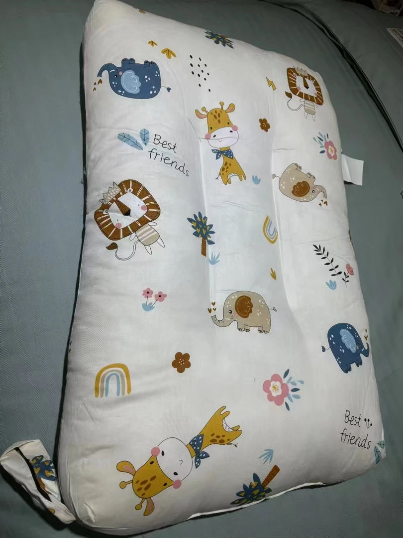 小孩透气护颈枕婴幼儿定型枕可机洗卡通水洗枕