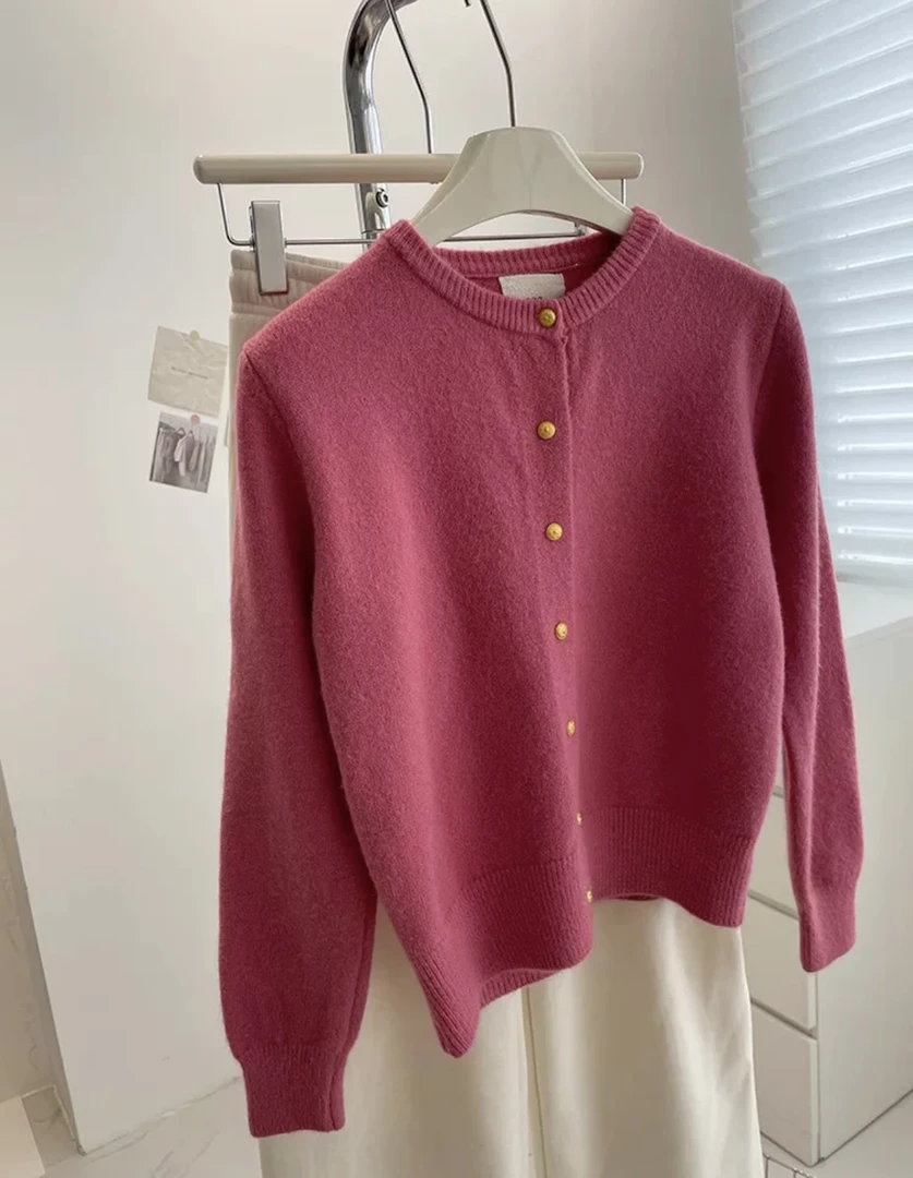 法式小香风贵气小金扣针织开衫女秋冬新款高级感时尚气质保暖毛衣