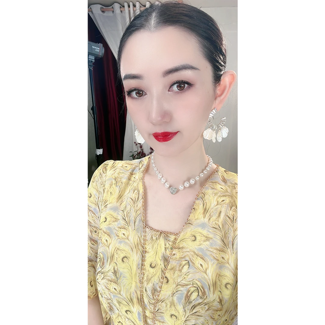 非金属亚克力项链 桃心时尚气质轻奢百搭法式优雅仙气精致项链