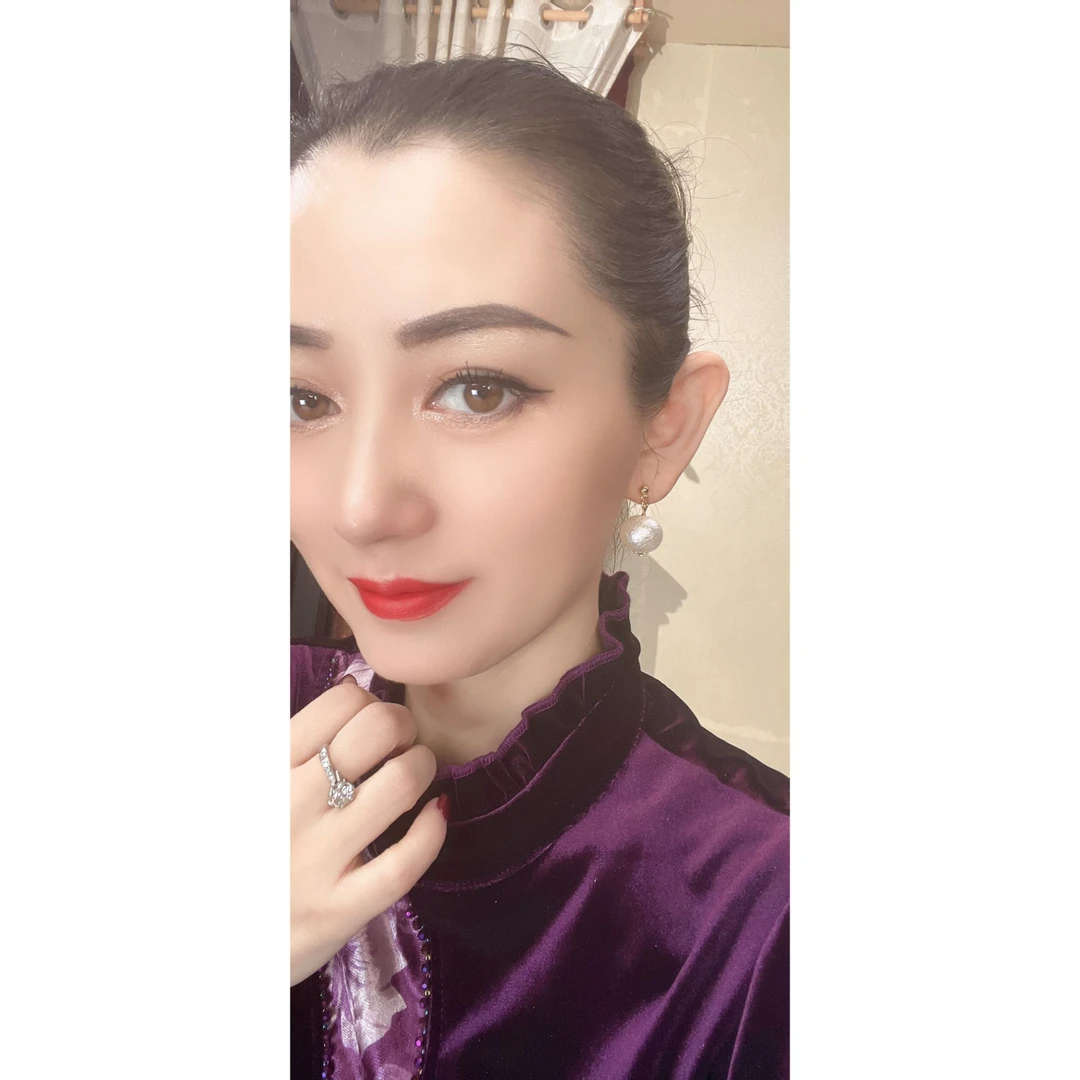 非金属亚克力耳饰 白色珠子百搭法式复古耳钉简约气质时尚耳环