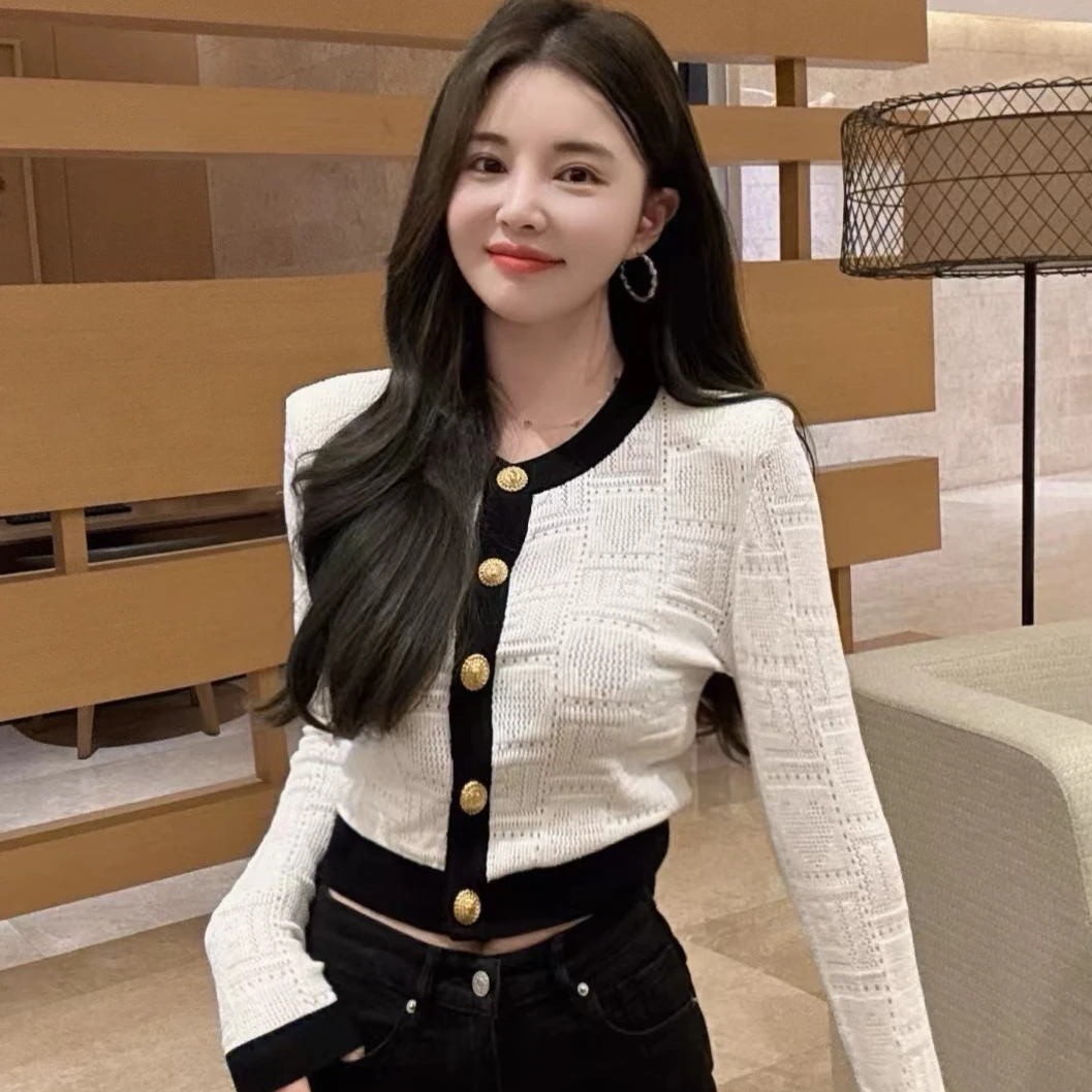 时尚拼瑟经典纽扣开衫（现货）气质百搭修身时尚拼瑟设计感纽扣开衫