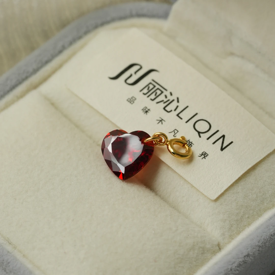 丽沁 吊坠925银 2024秋冬新款酒红色爱心吊坠超闪时尚轻奢挂坠