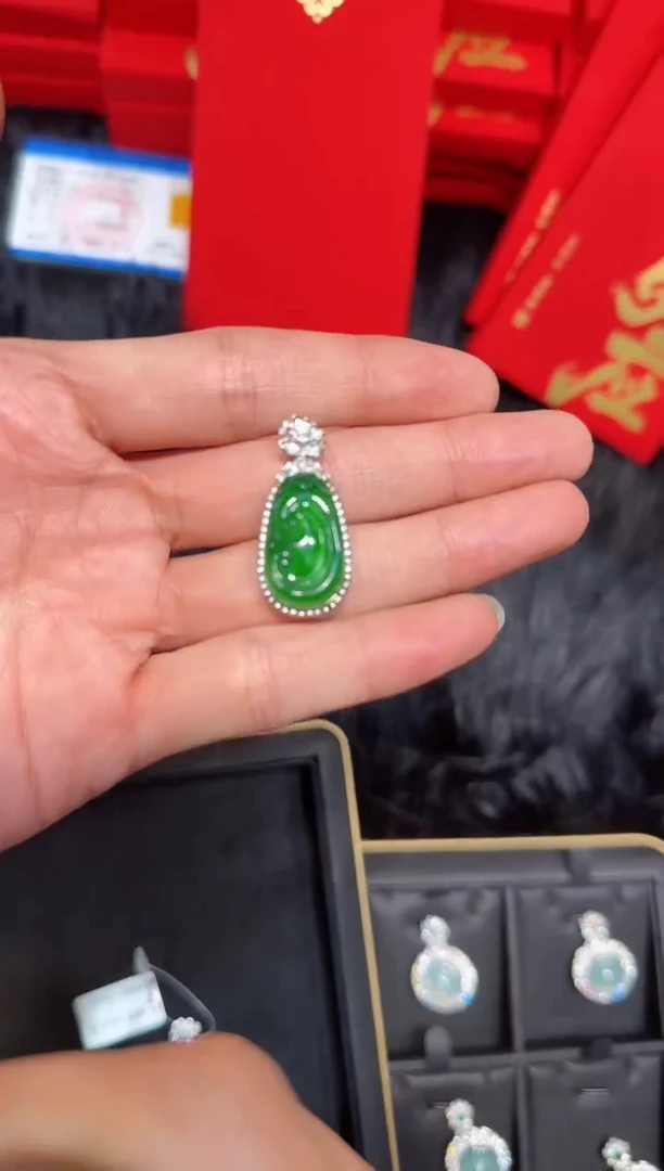 【闪购商品】翡翠/18K金镶嵌1008234/1993/多样性发/一件