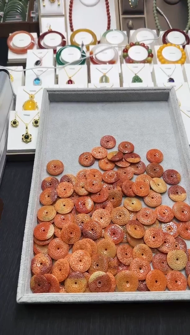 【闪购商品】翡翠颈饰未镶嵌35多样性发一