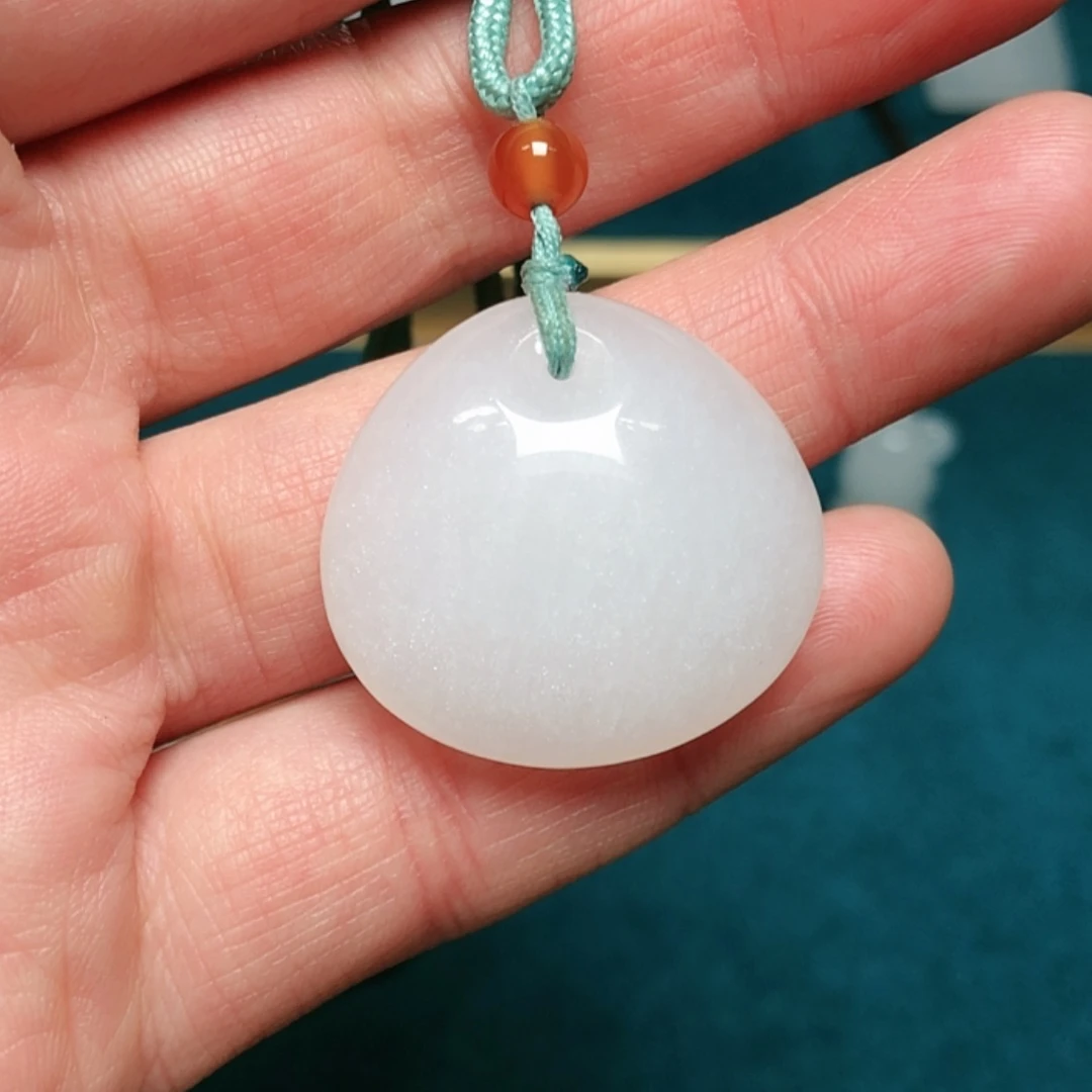 【闪购商品】石英质玉颈饰未镶嵌