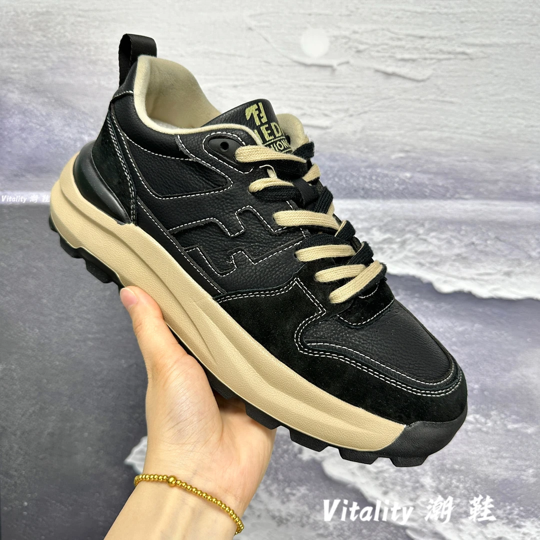 秋冬新款！皮面保暖男鞋厚底休闲运动鞋户外耐磨轻便软底防滑88136