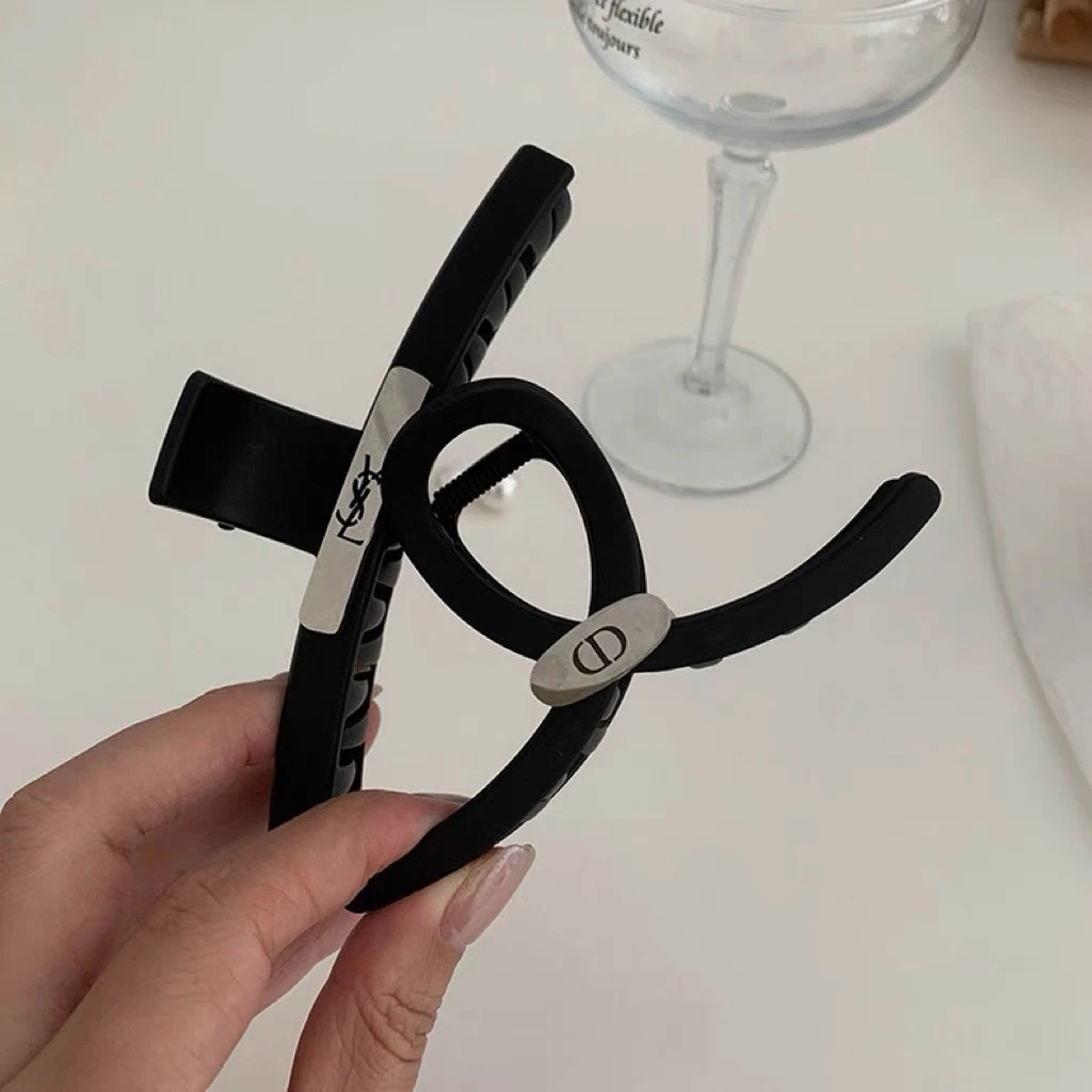 优雅的黑银~鲨鱼夹实用精致发抓扎头发夹后脑勺抓夹韩国发饰头饰