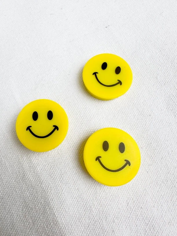 F    99 笑脸外贸原单钥匙扣