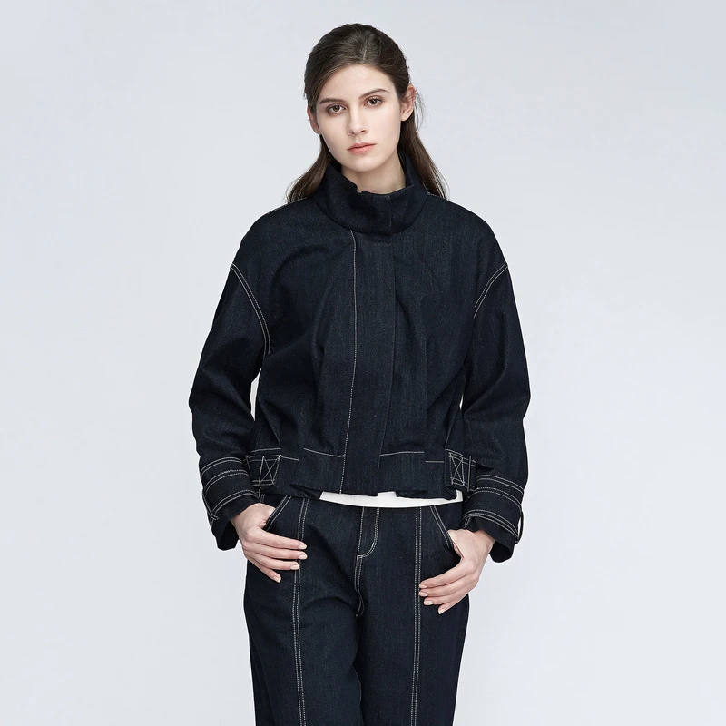 S·DEER时尚立领撞色线迹抽褶拼接轻松打造时尚牛仔外套S21162205