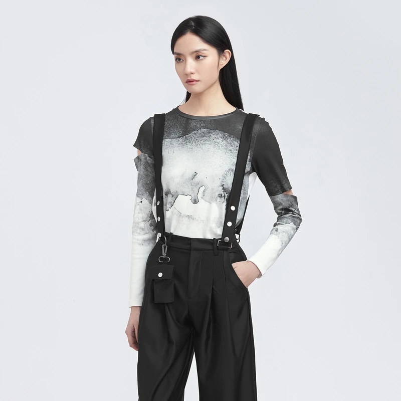 S·DEER圣迪奥时尚气质女装个性圆领水墨晕染挖空长袖T恤S22180221