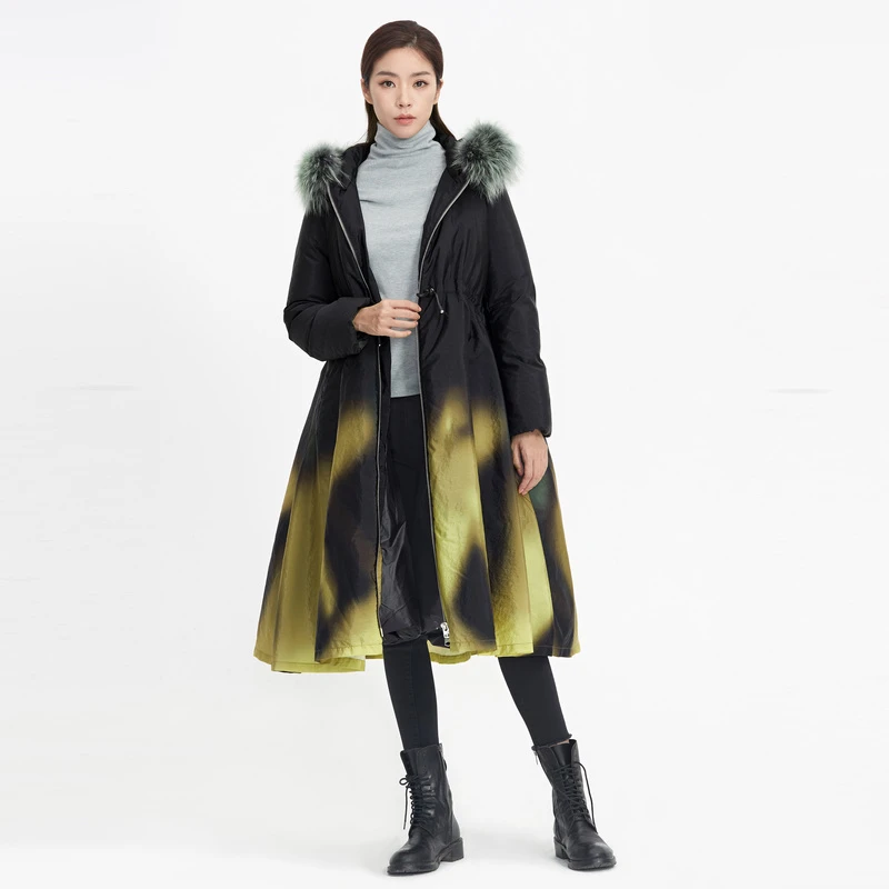 S·DEER圣迪奥时尚女装高领连帽渐变晕染宽松长款羽绒服S20482417