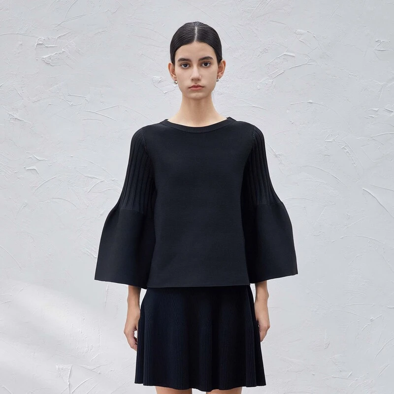 S·DEER圣迪奥时尚气质女装罗纹圆领拼接喇叭袖针织衫S23383503