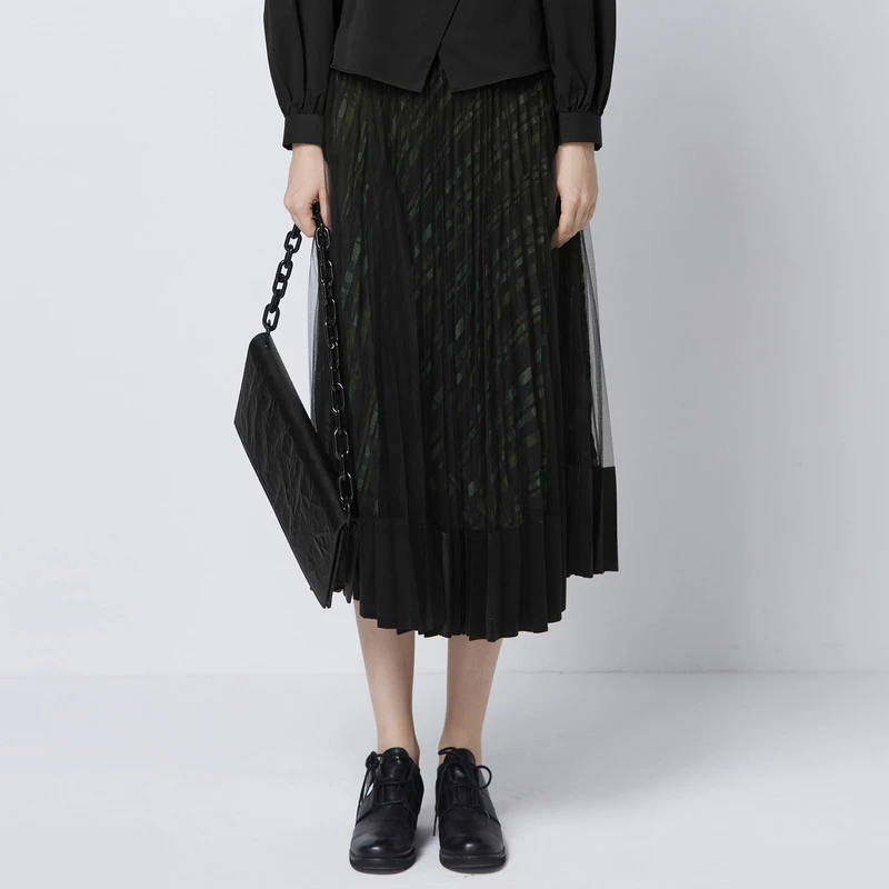 S·DEER圣迪奥女装时尚百搭松紧撞色格纹网纱不规则长裙S21361115