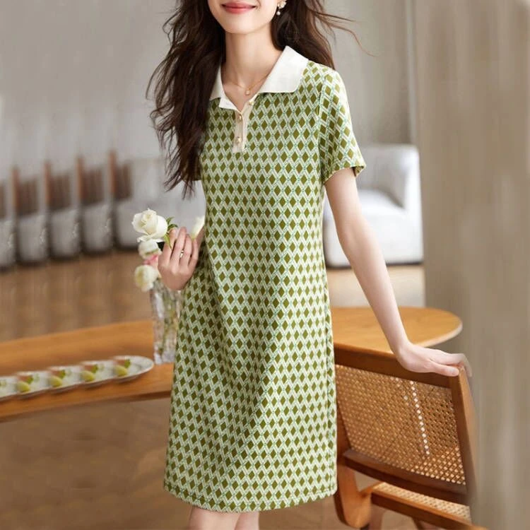 【粉丝专属】夏季女短袖开抽翻领连衣裙修身纽扣polo领女裙671