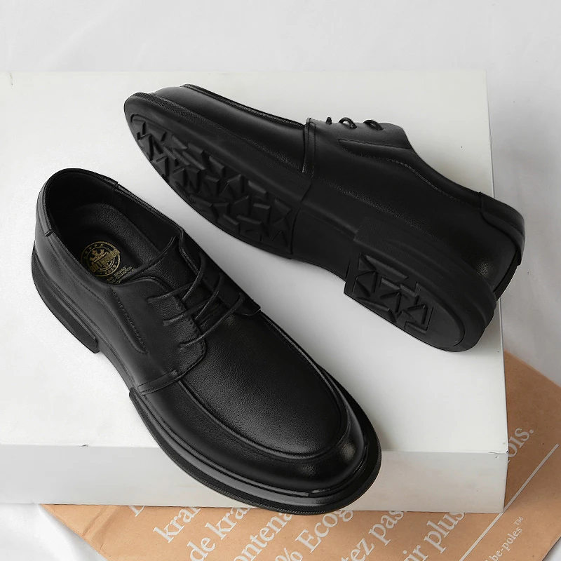 5819皮鞋男商务英伦男士休闲百搭时尚潮流黑色系带爸爸上班软底鞋