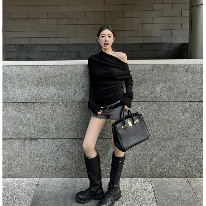 性感斜领露肩长袖针织衫女秋季不规则修身显瘦毛衣灰色打底衫上衣