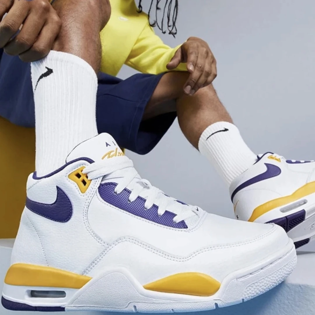 NIKE/耐克 Flight Legacy男款中帮防滑耐磨复古篮球鞋BQ4212-102