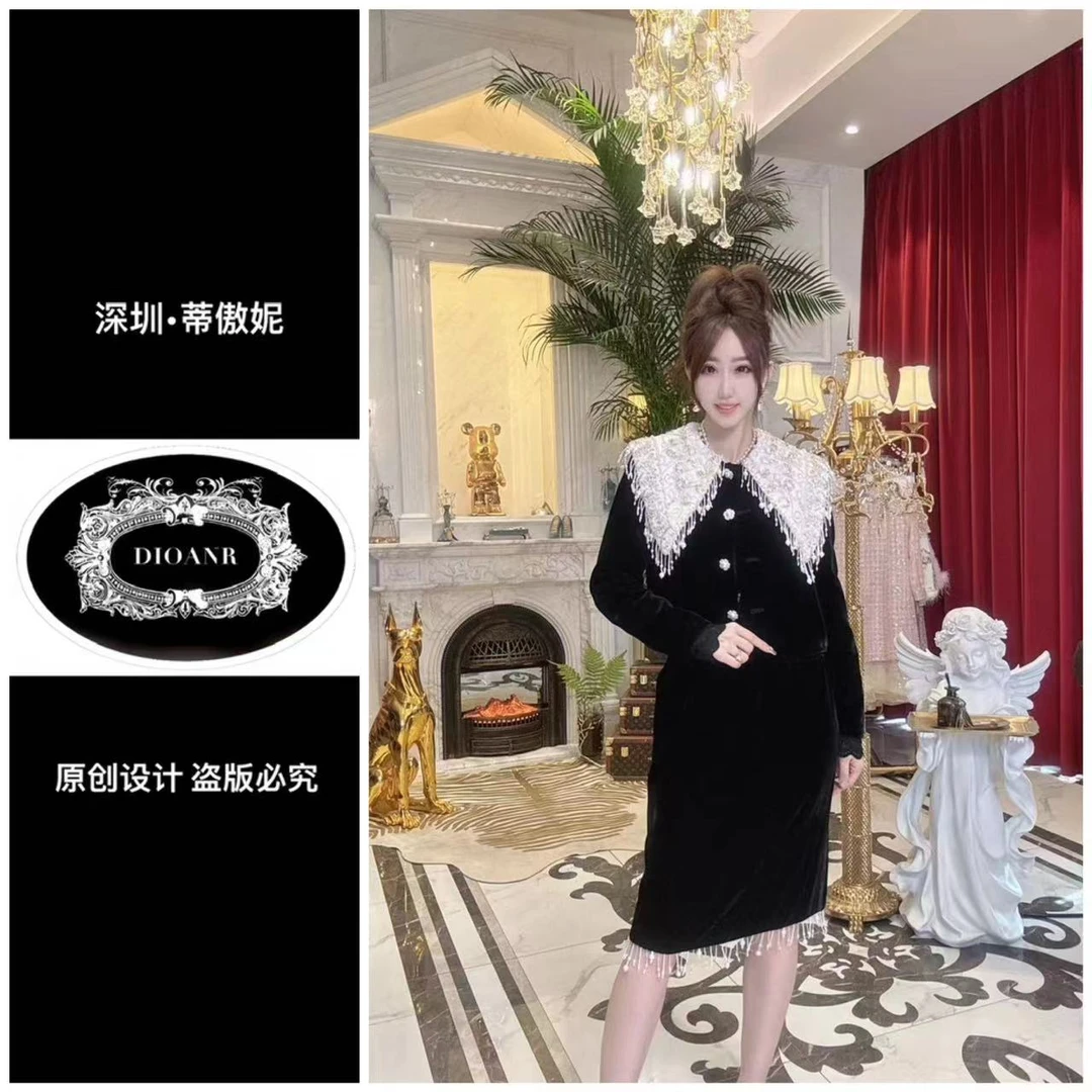 『蒂傲妮DIOANR』A   D1067  DHZB 尊享女王归来真丝丝绒套装