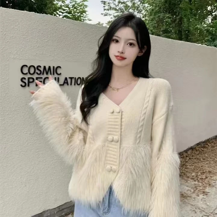 时尚百搭新品奶杏色V领针织衫开衫外套女早春新款高档上衣外穿ins