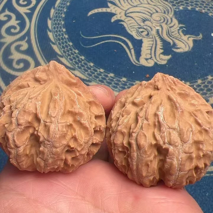 【菊花灯笼】秦岭野生文玩核桃精选配对