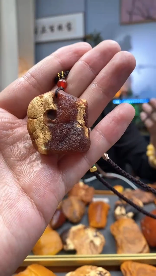 【闪购商品】蜜蜡颈饰未镶嵌吊坠