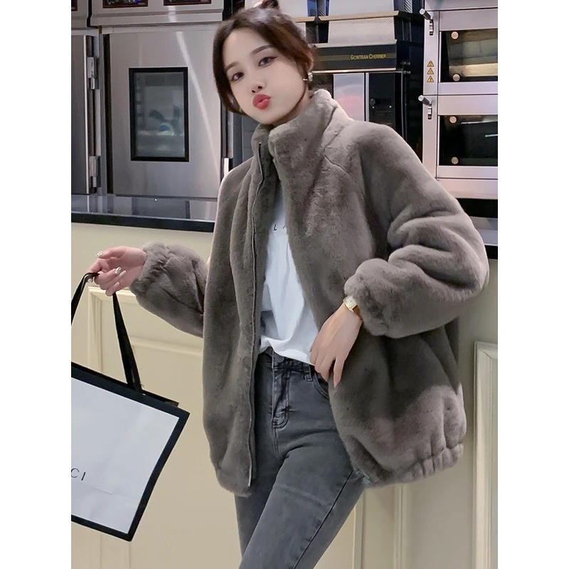 獭兔毛绒外套女短款冬2023新款加厚羊羔毛外套女冬季简约时尚网红