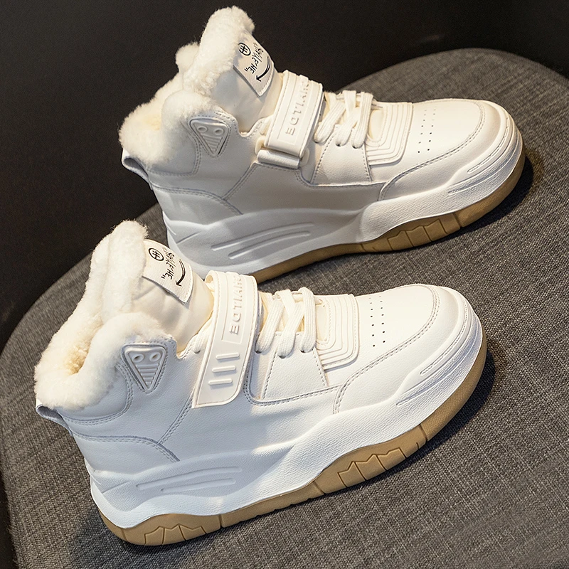 5公分2023年秋冬新款网红百搭绒里高帮小白鞋女