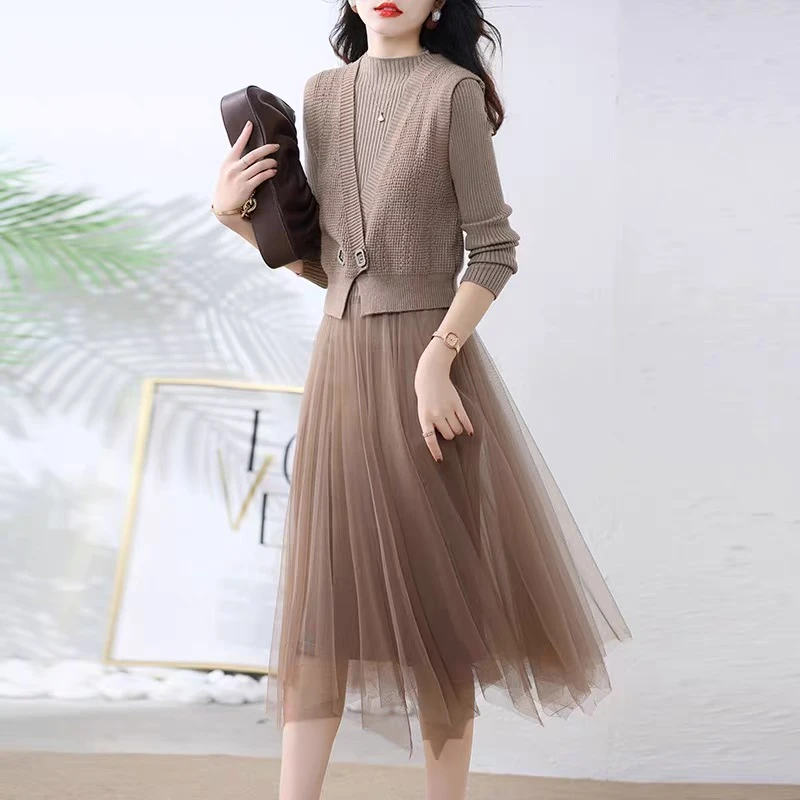 秋冬新款时尚洋气减龄遮肉显瘦马甲两件套连衣裙