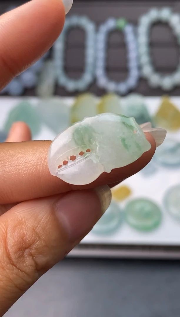 【闪购商品】定制翡翠未镶嵌翡翠毛货~多样性发一