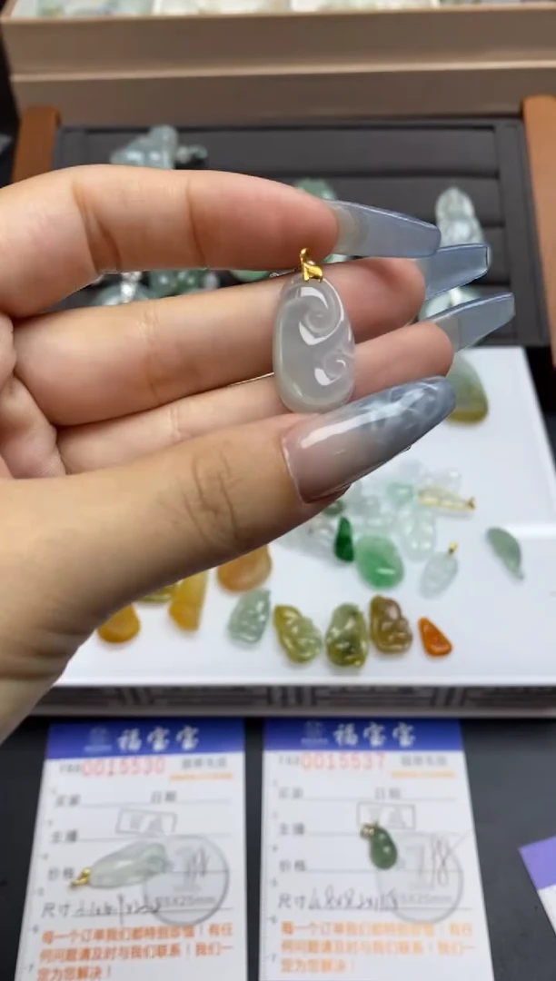 【闪购商品】定制翡翠未镶嵌翡翠毛货~