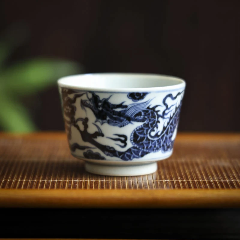 斋居 翁宿龙纹祥云马蹄杯（100ml）（翁宿瑕S0133）