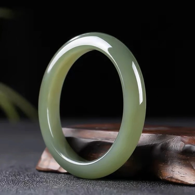 【门店新款】和田玉湖水绿手镯 正圆手镯条宽卡10mm 多样性发货