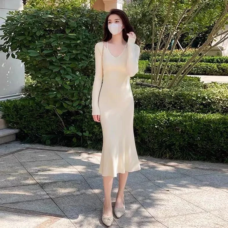 【小扬哥推荐】质修身包臀鱼尾长裙配大衣内搭打底领针织连衣裙冬