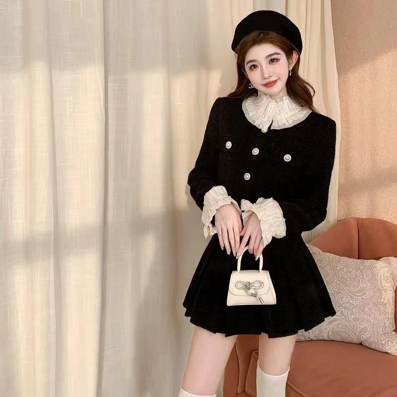 黑色小香风套装女冬季2024时尚新款加棉高端钉珠百褶短裙两件套