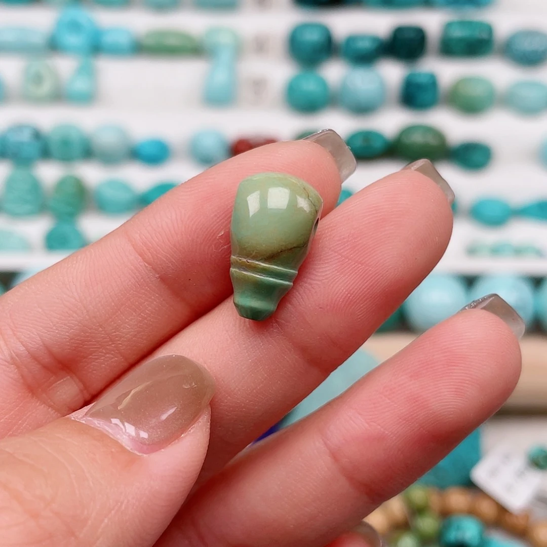 绿松石挂件未镶嵌藏*