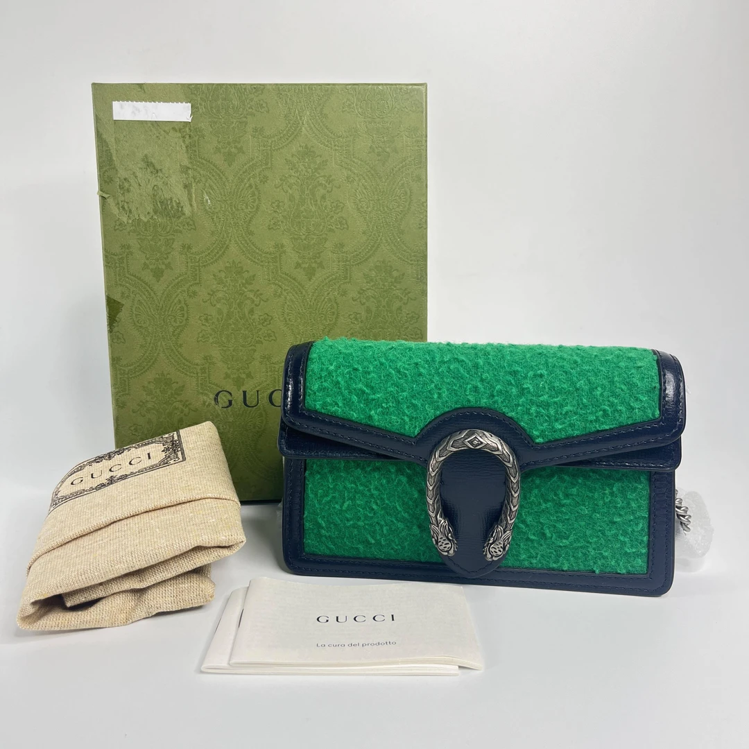 胖虎曼曼/99新/公价0//44A2312300026