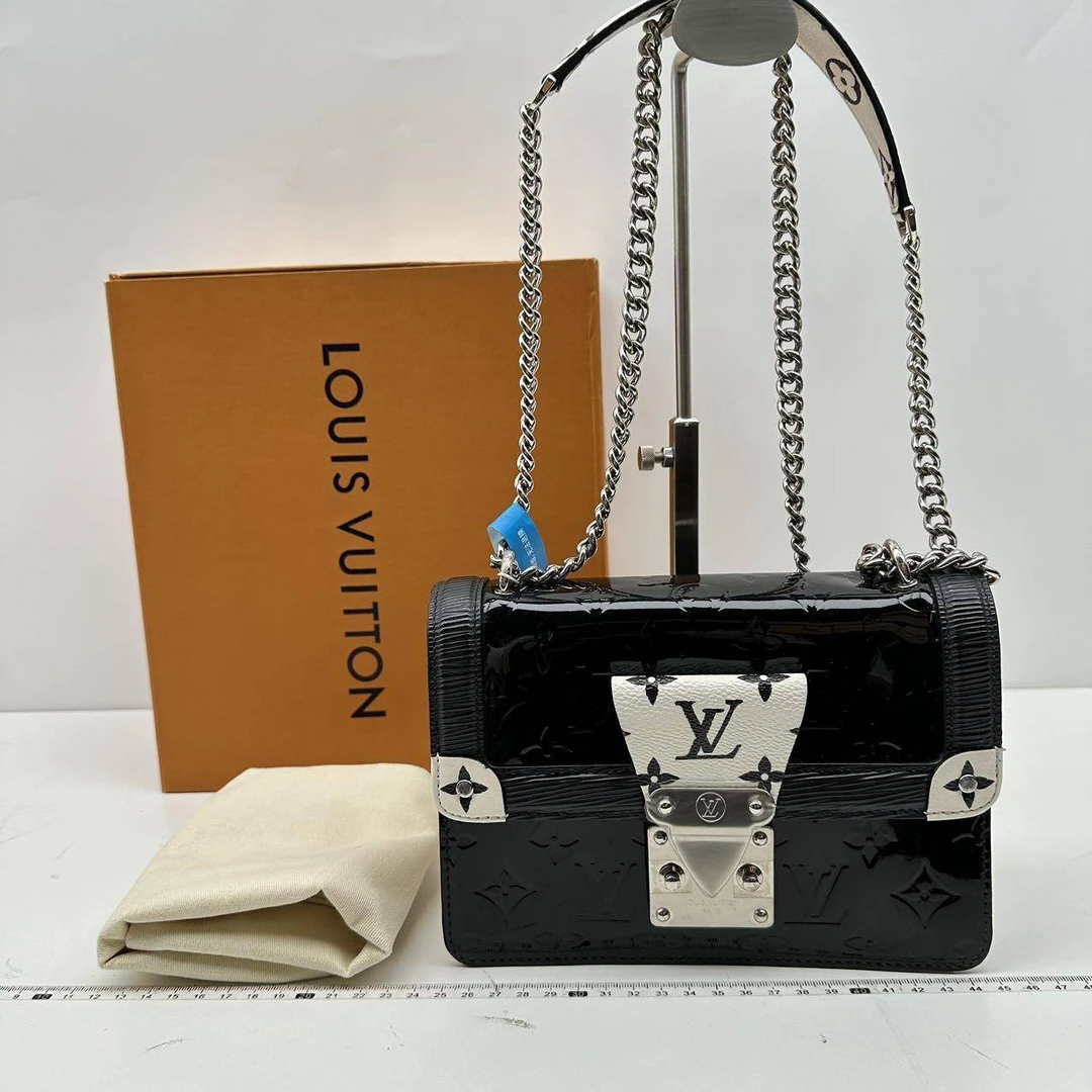 胖虎佳佳/路易威登/95新/公价0/箱包/斜挎包/312407140094