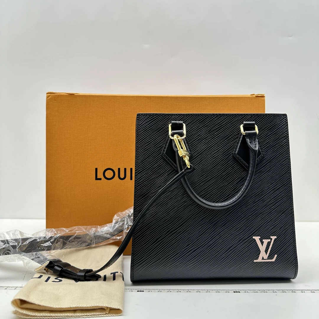 胖虎佳佳/路易威登/95新/公价0/箱包/两用包/312408010032