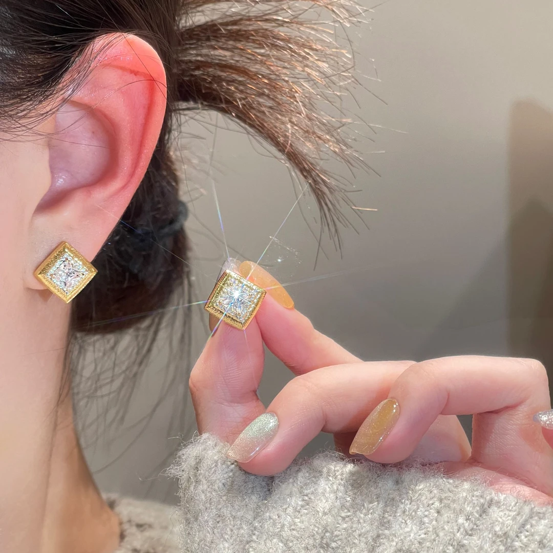 时尚几何豪镶锆石耳钉轻奢耳饰R2131