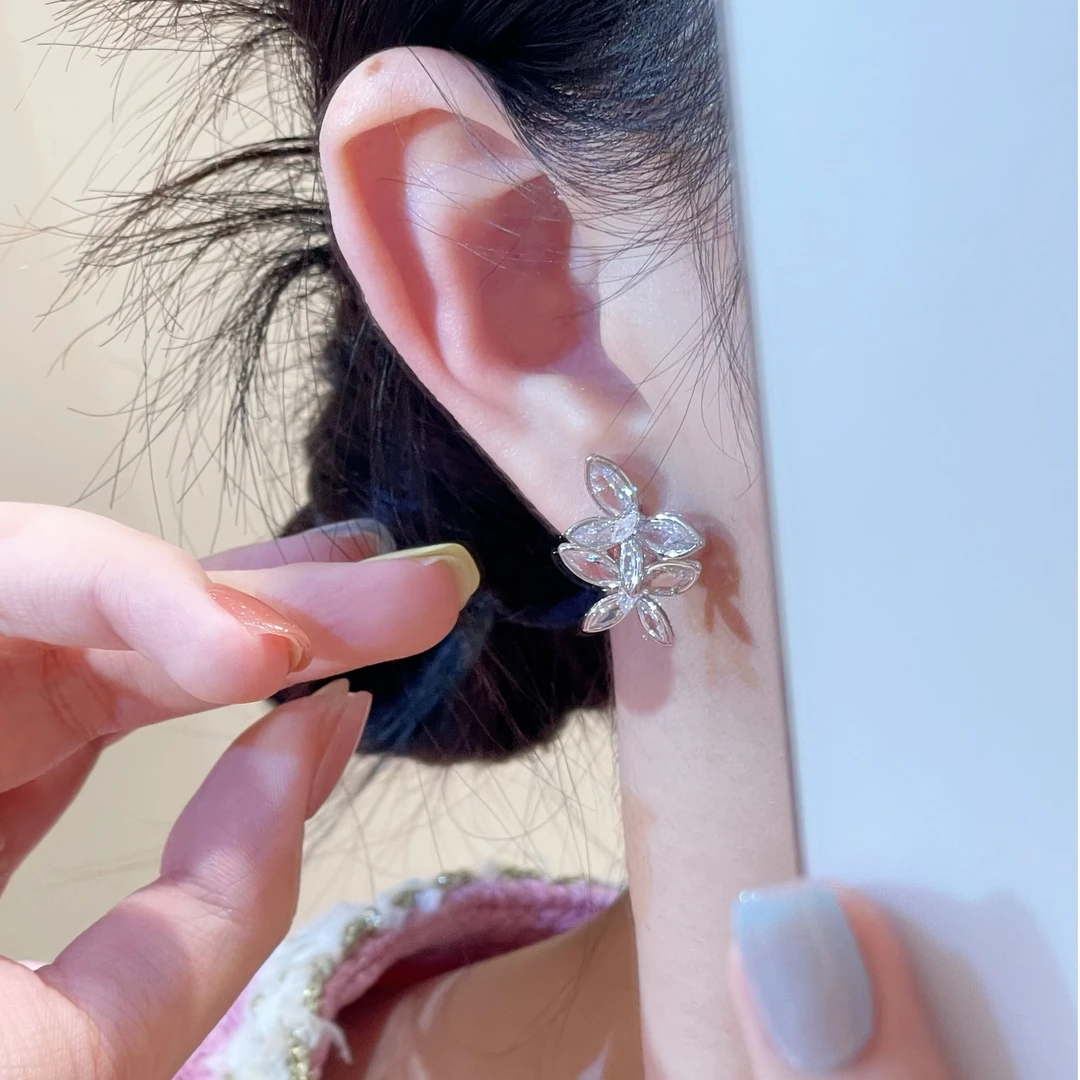 双层蝴蝶轻奢耳针时髦高级超闪耳饰R1831