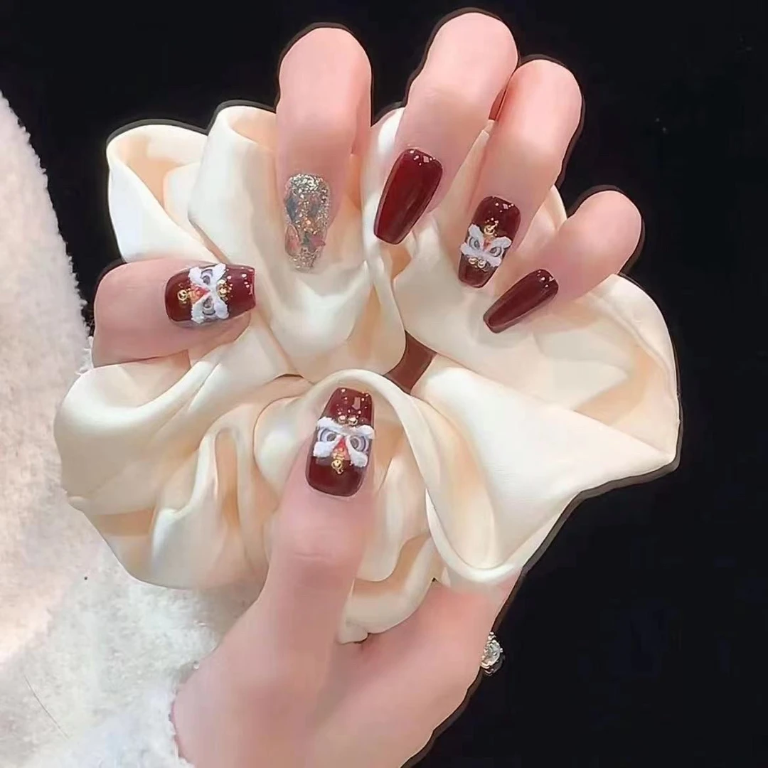 纯手工【红色醒狮】2025过年款酒红纯色美甲穿戴式指甲贴片送果冻胶